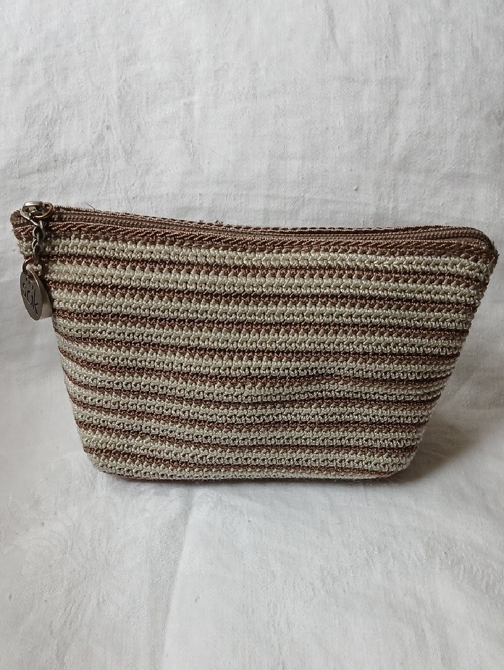 The Sak Small Crocheted Makeup Travel Toiletry Cosmetic Pouch Zip Taupe Cream